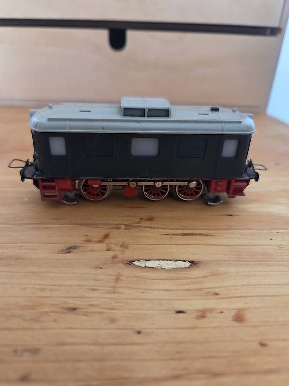 Modelleisenbahnen: Locomotive électrique Trix Express   – Gebraucht aus La Sagne NE von all_dl6x 3