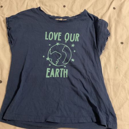 T-Shirt Love Our Earth, Top Zustand, Kurzarm 146