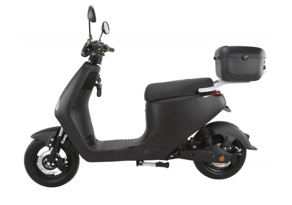 Scooters: Elektroroller Schwarz – D'occasion à Möhlin par nev_lk58 2
