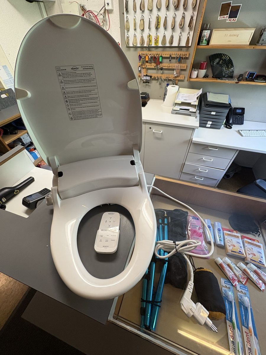 WC: WC Sitz mit Duschfunktion MewaTec D700 mit Fernbedienung – Usato da Lauterbrunnen venduto da Johnny_LBR 2