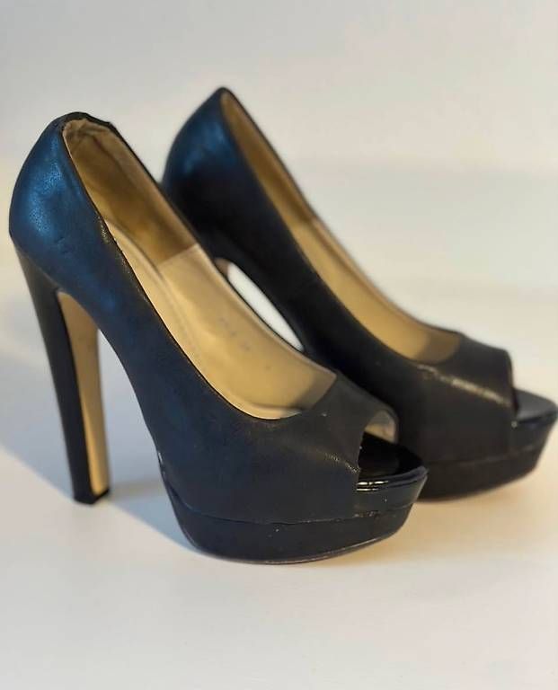 Damenschuhe: Getragene Schuhe – Gebraucht aus Uzwil von nana.93