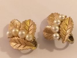 TRIFARI Boucle d'oreille / Ohrringe (année / Jahre 1950)
