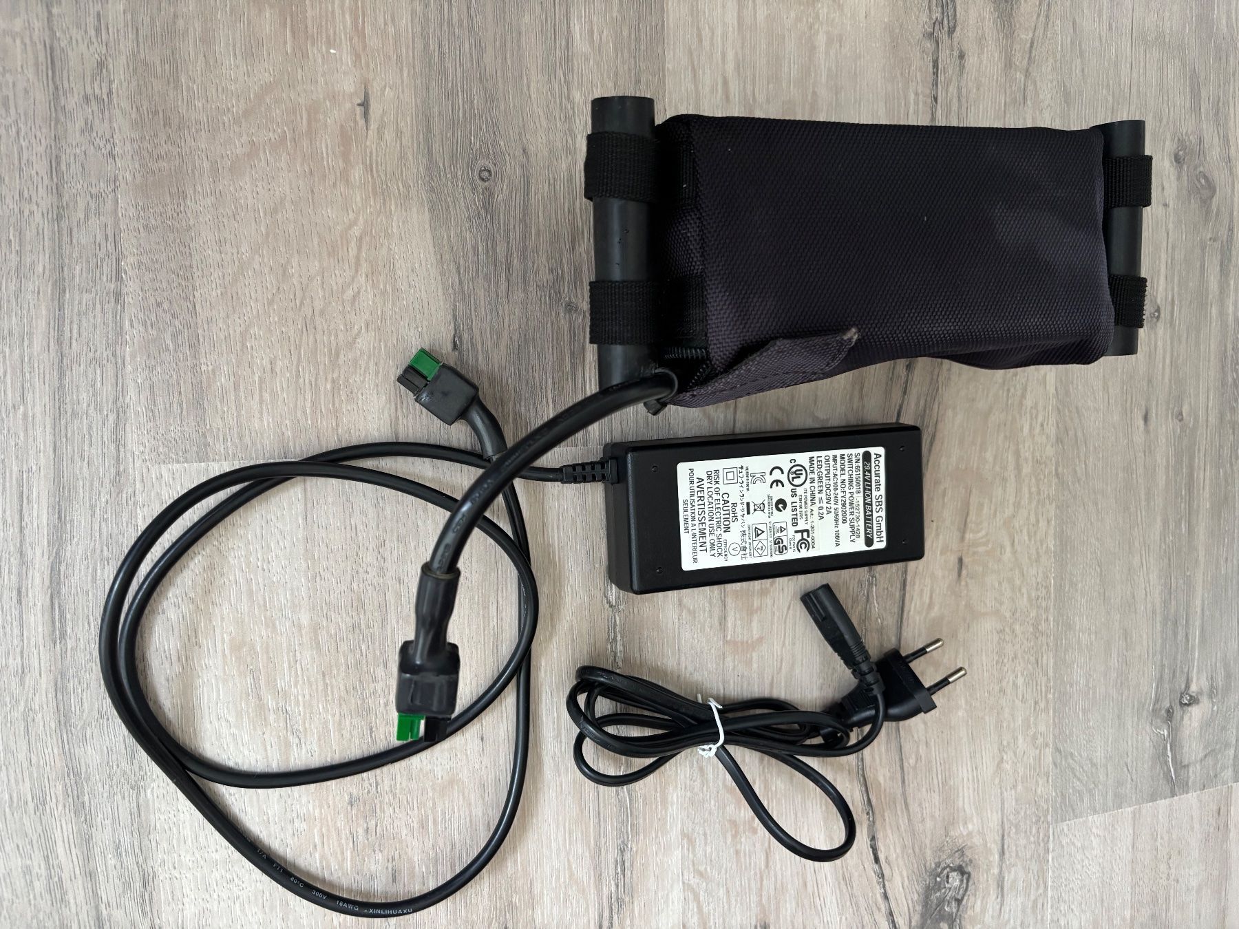 Akkus: Golf Trolley, Kiffe 29 V mit Ladegerät – Gebraucht aus Schaffhausen von pbrunos1 1