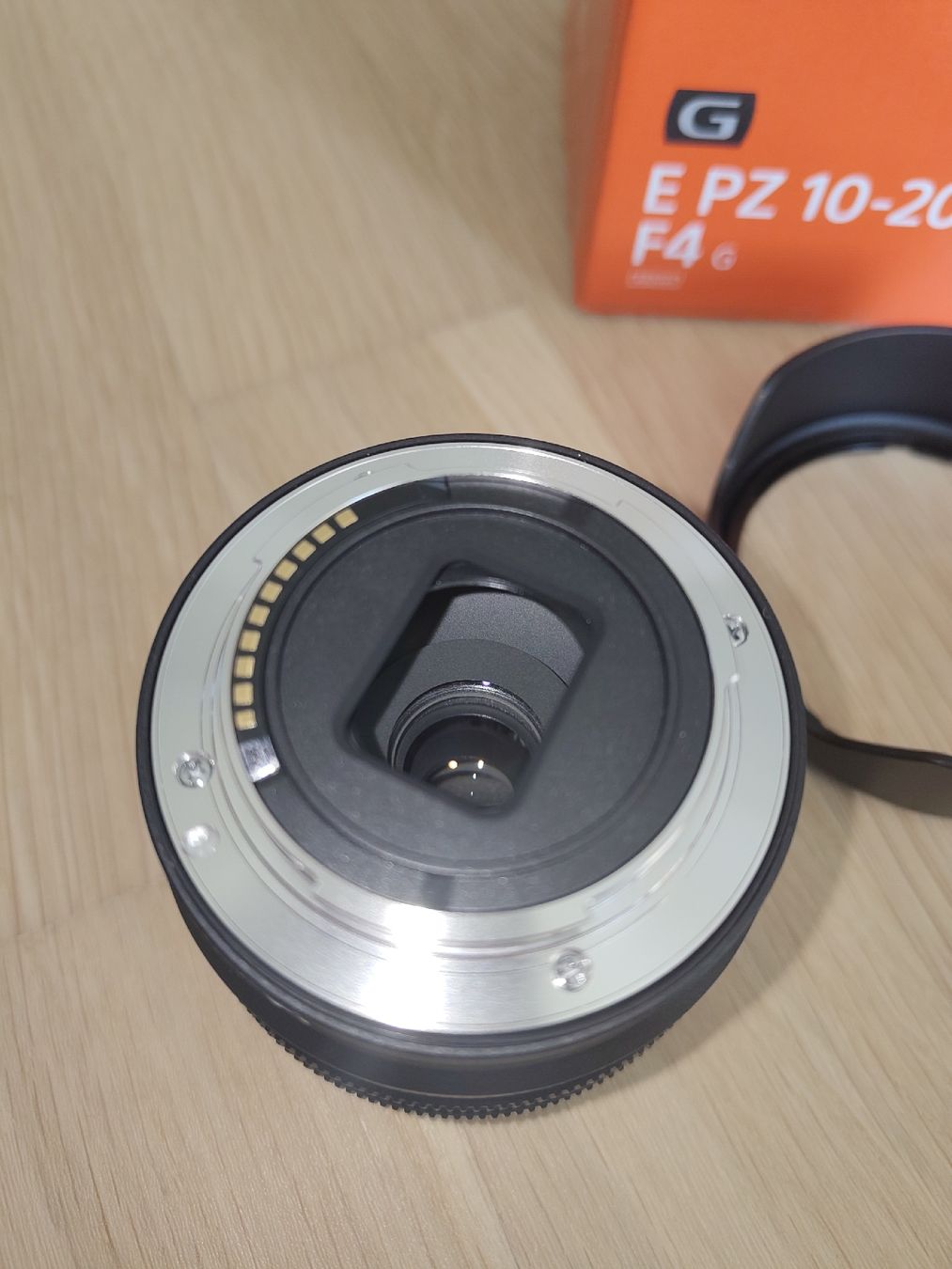 Sony Obiettivi: Objectif Sony E PZ 10-20mm f/4 G – Nuovo (secondo la descrizione) da Bussigny venduto da mic_h8vq 2