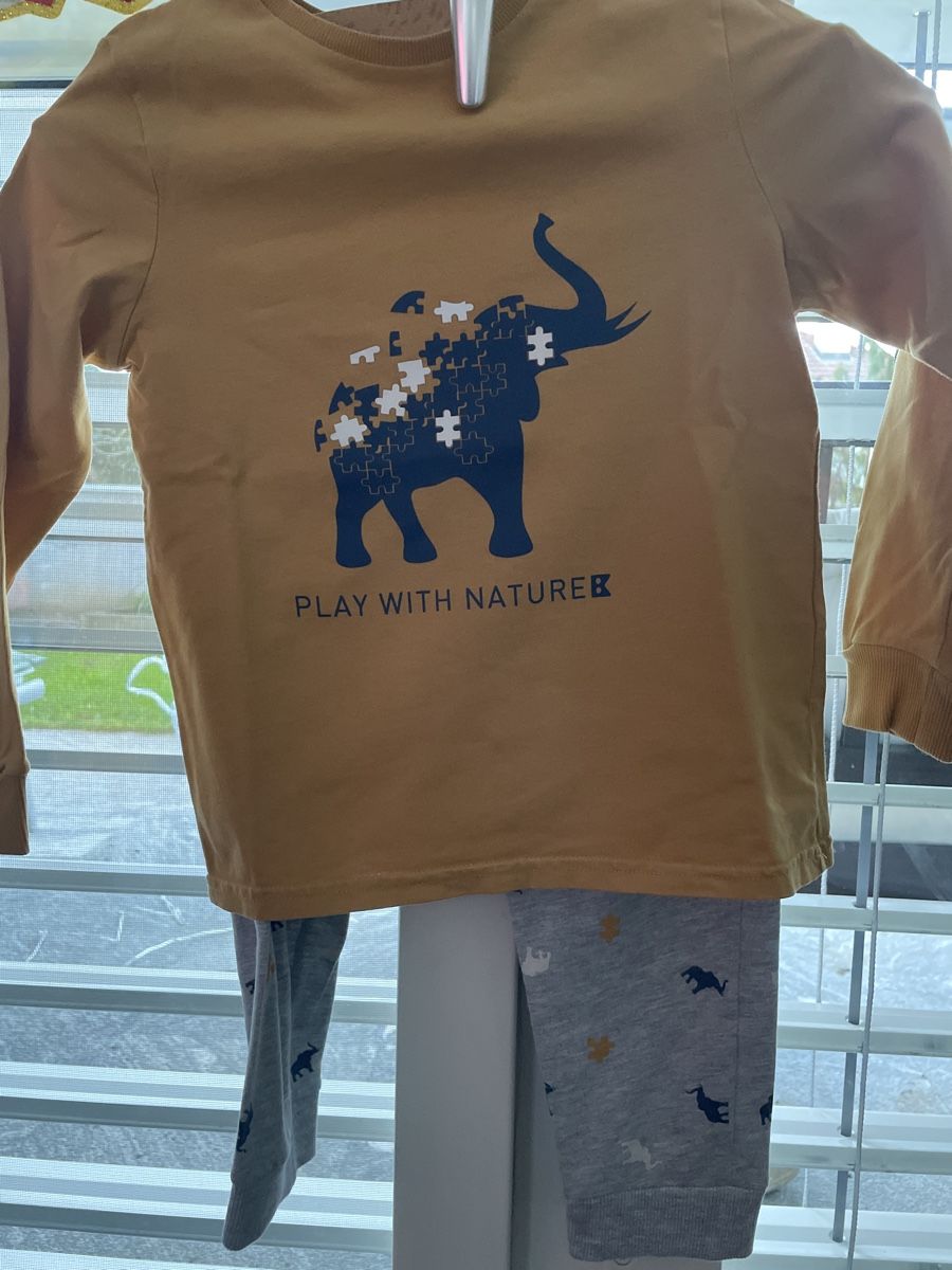 Okaidi Pyjamas & Ähnliches: Pyjama mit Elefanten – Gebraucht aus Spreitenbach von bea_wrh6 1