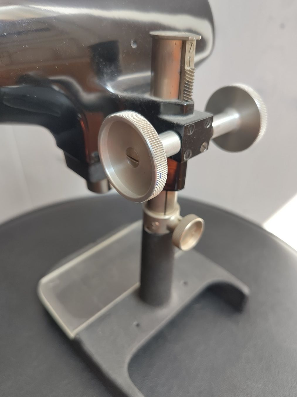 Kern Microscopi: Binokular, Mikroskop Kern – Usato da Sarnen venduto da DokRak 3