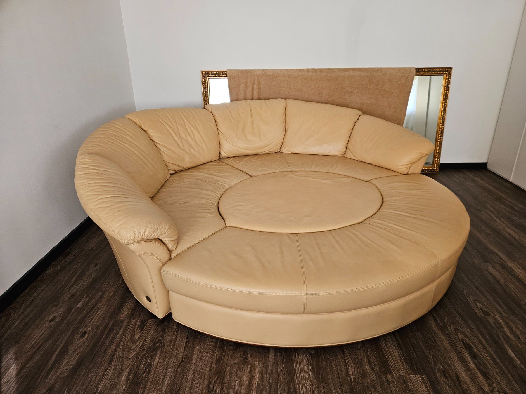 Divani: Ecksofa Leder beige mit Beistelltisch Nieri Planet – Nuovo (secondo la descrizione) da Oberstammheim venduto da Dachs28 3