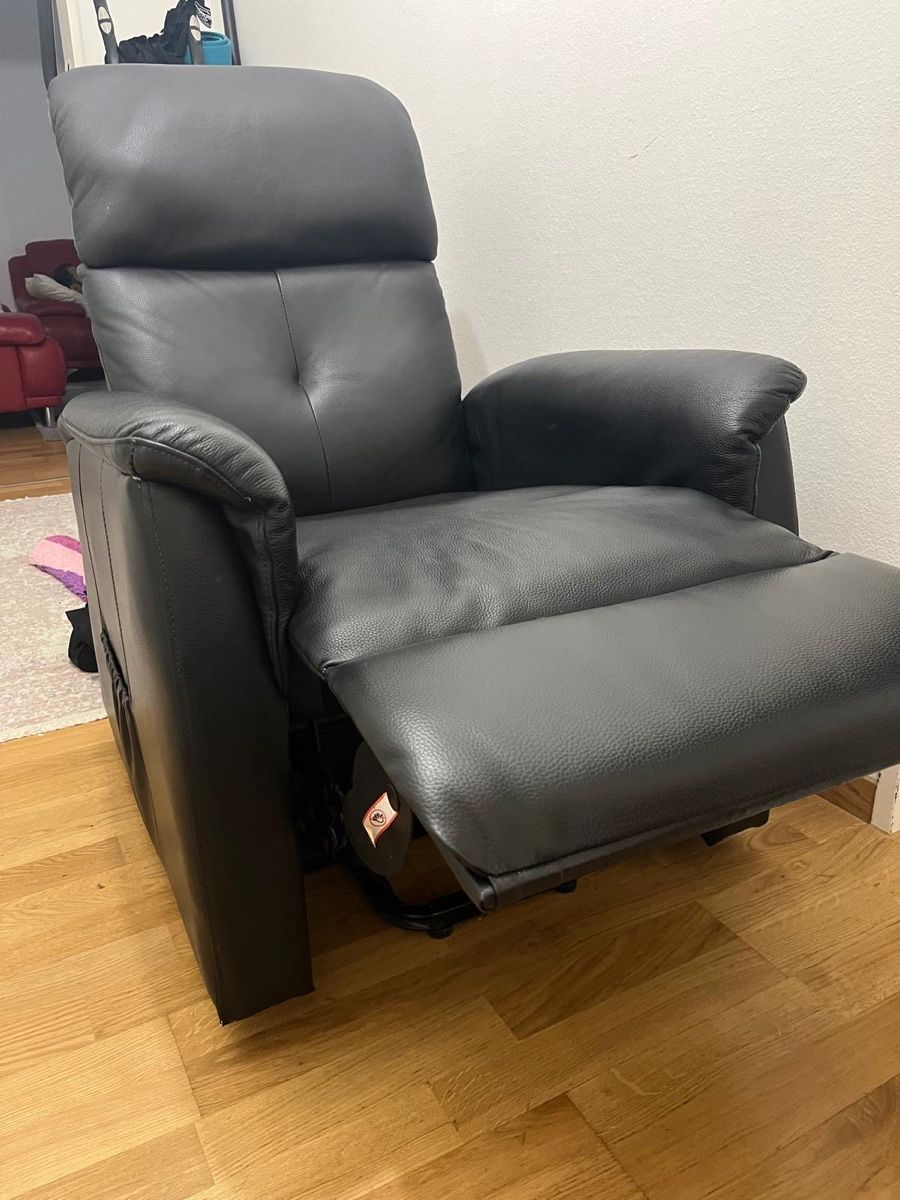 Poltrone: Sessel aus Kunstleder schwarz in gutem Zustand – Usato da Kriens venduto da boxer79 6