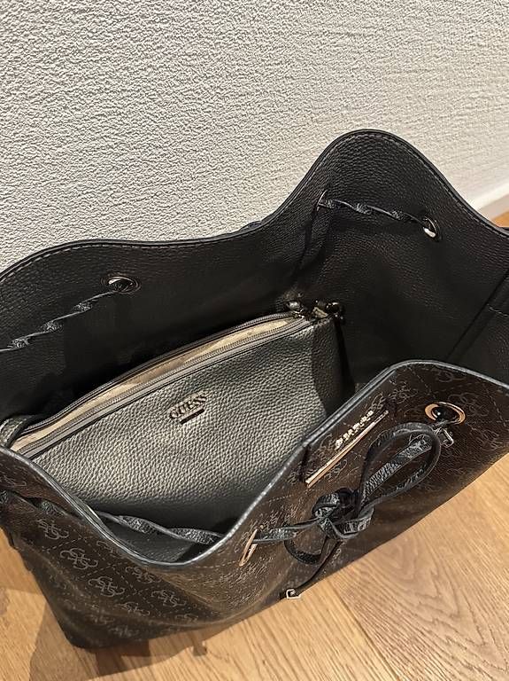 Guess Borse da donna: Guess Beutelhandtasche – Nuovo (secondo la descrizione) da Untervaz venduto da jsj_gz2d 1