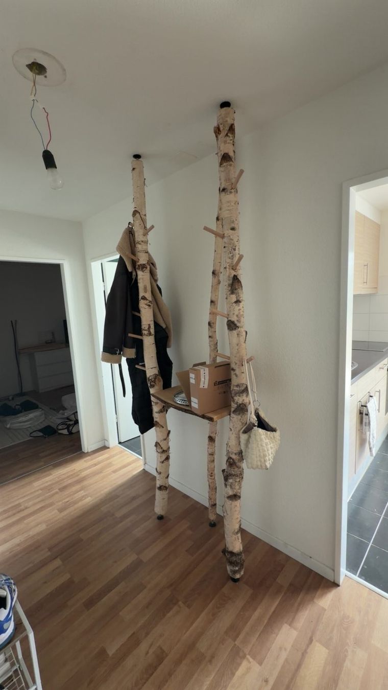Guardaroba: Holz Garderobe – Usato da Zuchwil venduto da dam_z56r 1