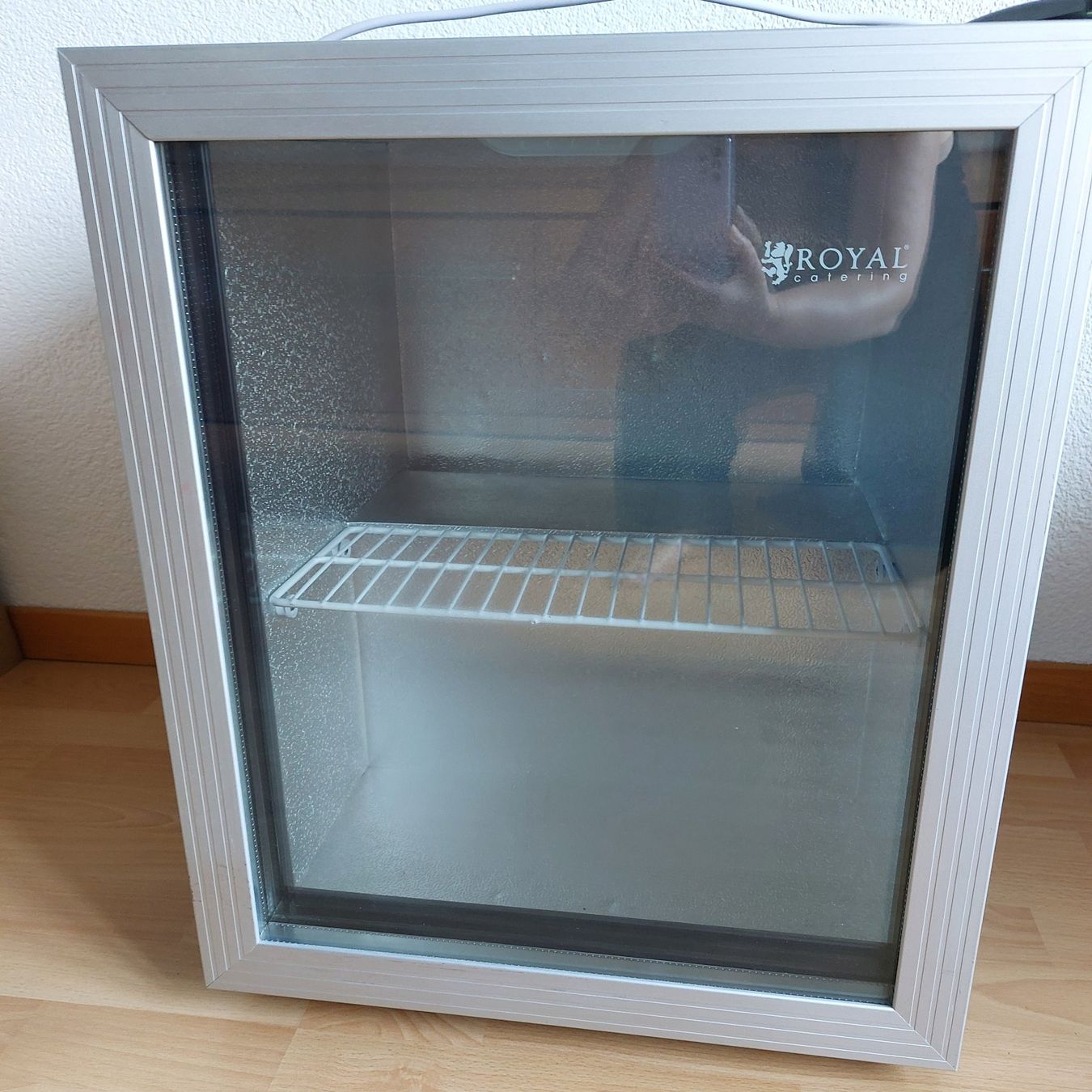 Réfrigérateurs: Kleiner Getränkekühlschrank – D'occasion à Brügg BE par Energgy