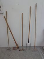 5 alte bewährte Gartenwerkzeuge