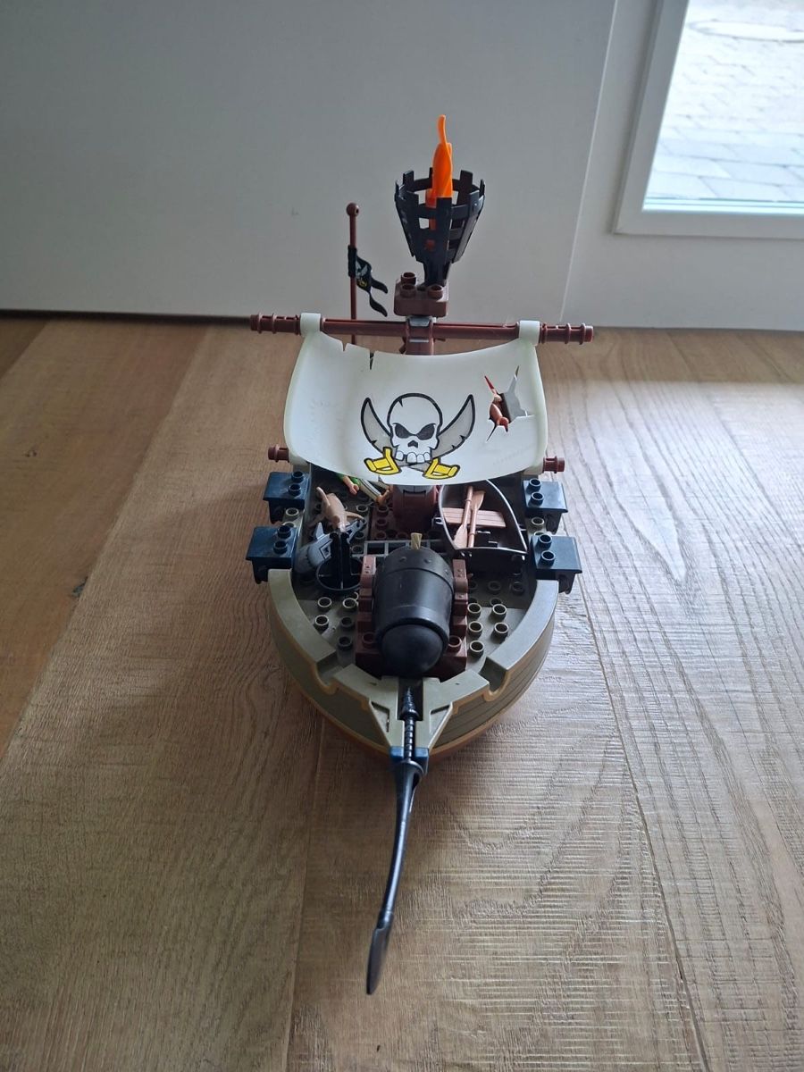 Giocattoli: Piraten Schiff mit Figuren – Usato da Altendorf venduto da sam_fd87 3