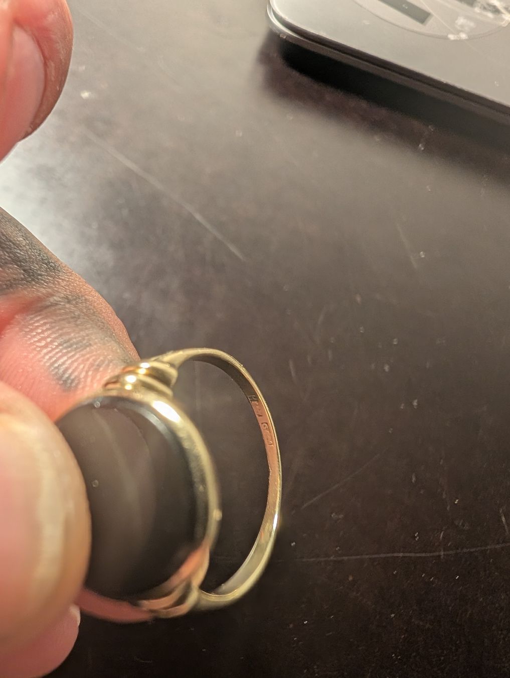 Anelli: Gold Ring with Black Stone, Size 18, Good Condition – Usato da Chur venduto da aur_s5mj 5