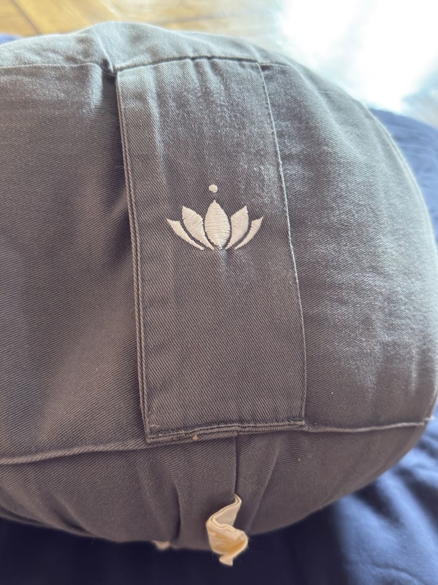 Kissen:   Zafu meditation cushion – Gebraucht aus Baden von Pligi 1