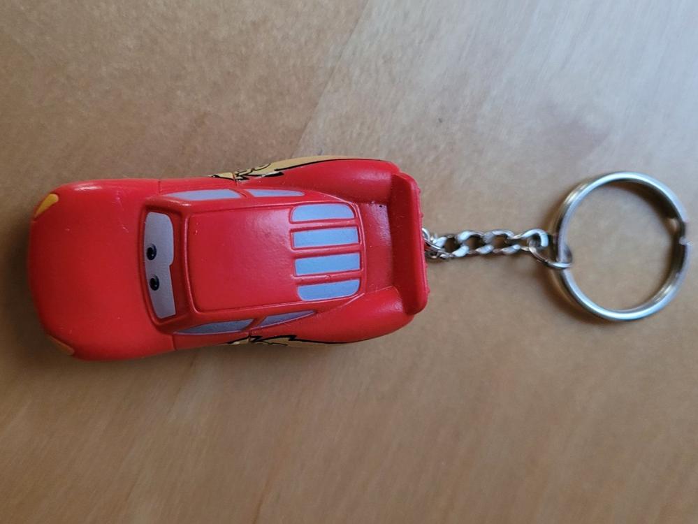 Porte-clé CARS 2 - lightning McQueen