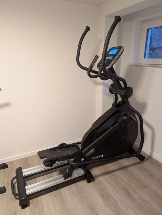 Maxxus Hometrainer: MAXXUS 8.4 Crosstrainer / Ellipsentrainer – Usato da Meisterschwanden venduto da ste_nxm9