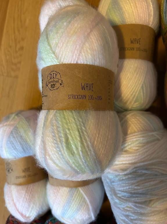 Lana: Garnpaket – Usato da Oberwil BL venduto da Yara015 1