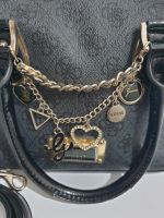 "Letzte Chance zum Kauf" Guess Tasche mit Schultergurt