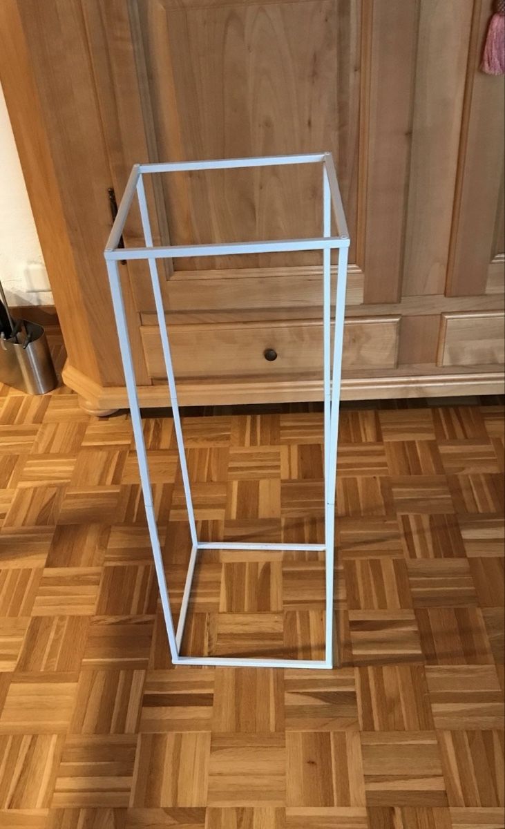 Altro in Decorazioni & Accessori: Weisse Ständer – Usato da Othmarsingen venduto da mar_f7pj 1