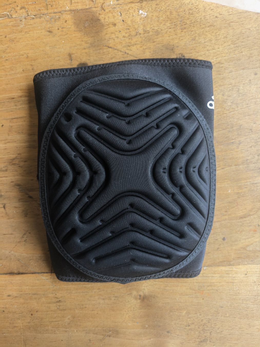 Schutz & Schoner: Adidas ak100 wrestling knee pad – Neu und originalverpackt aus Oberglatt ZH von ale_7tkz 1