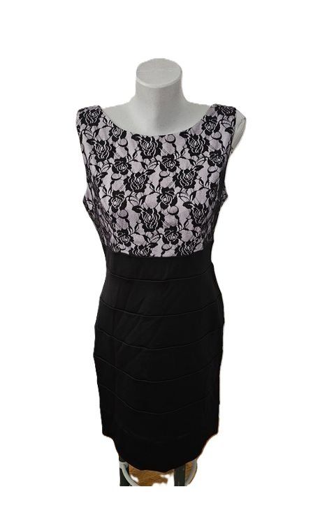 Kleider: chices Cocktail Kleid ca. Gr. M Gothic Spitze – Gebraucht aus Füllinsdorf von Sunnebliemli7