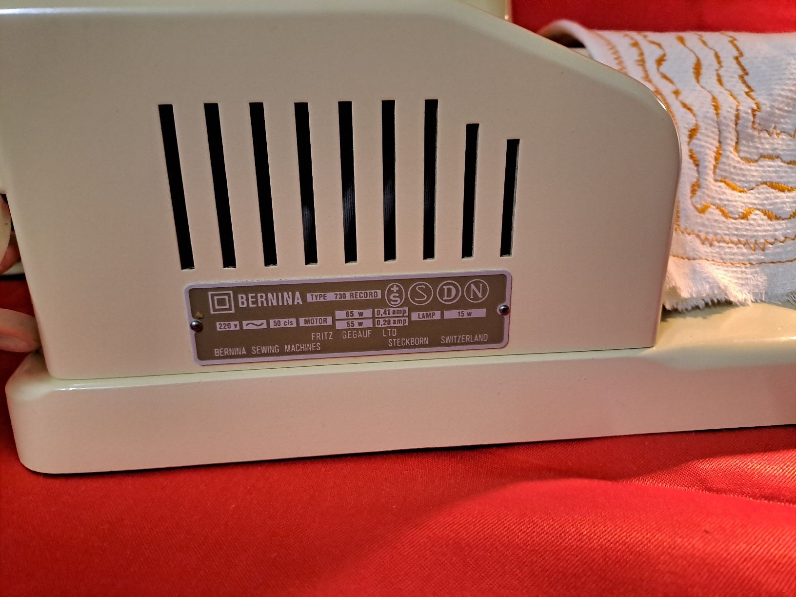 Bernina Nähmaschinen: Bernina 730 record – Gebraucht aus Belp von amalija 3