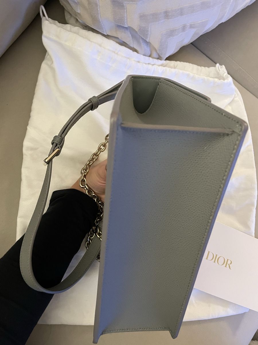 Dior Taschen für Damen: Dior 30 Montaigne grau/blau, neuwertig – Neu (gemäss Beschreibung) aus Fahrweid von jelena.pavlovic 2