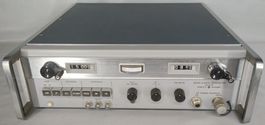 Signal Generator Hewlett Packard 8614A 0.8-2.4 GHz