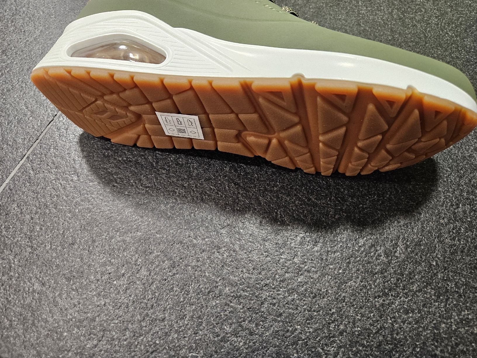 Scarpe da donna: Sketchers Schuh – Nuovo e nell'imballaggio originale da Ennetbürgen venduto da LebuniaNW 3