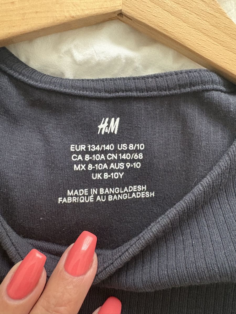 H&M Vestiti & Gonne: Mädchenkleid Gr. 134/140 – Usato da Winterthur venduto da Baby117 1