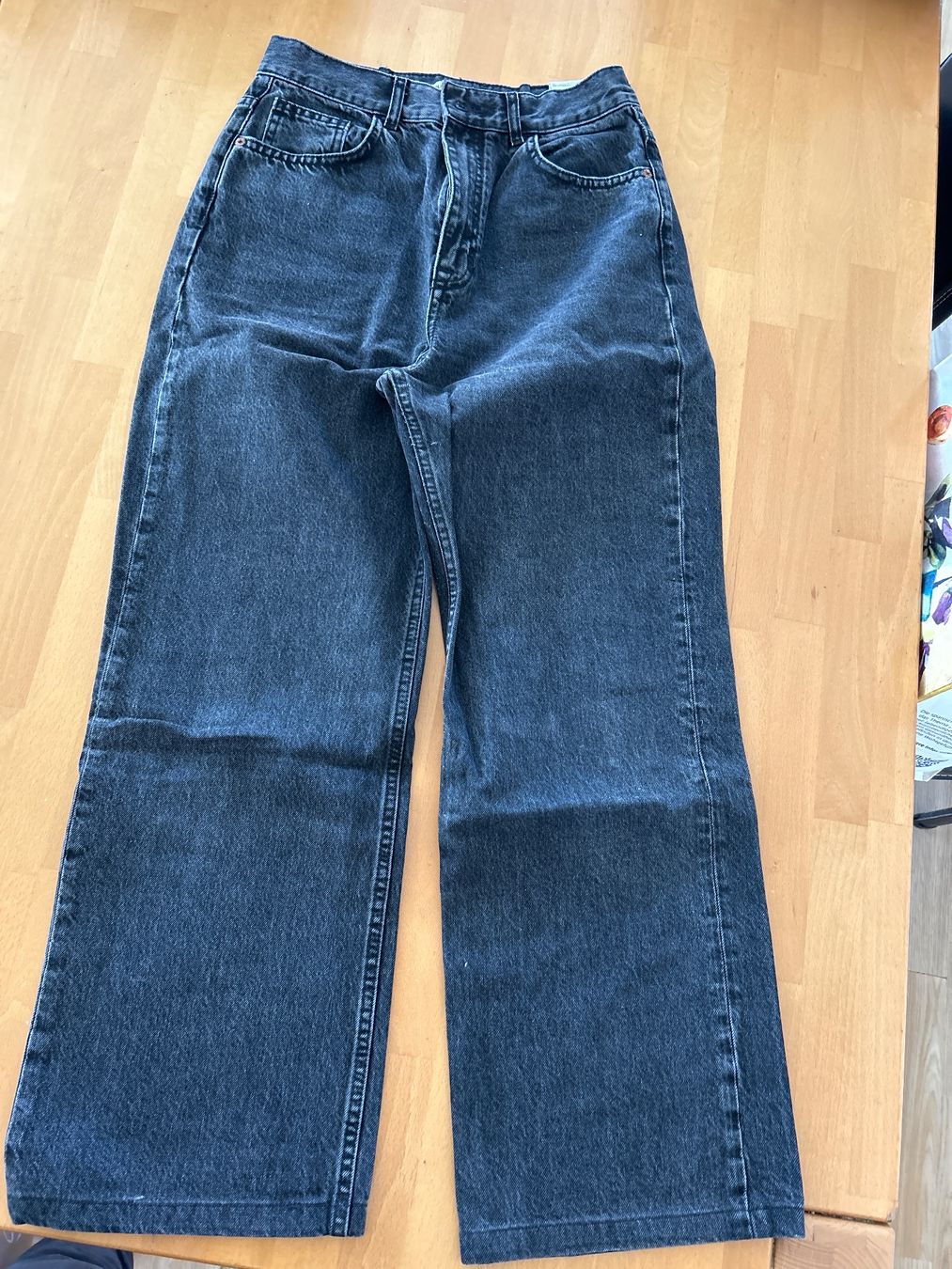 Jeans: Schwarze Pull&Bear Jeans, Grösse 38 – Usato da Buttisholz venduto da allule13