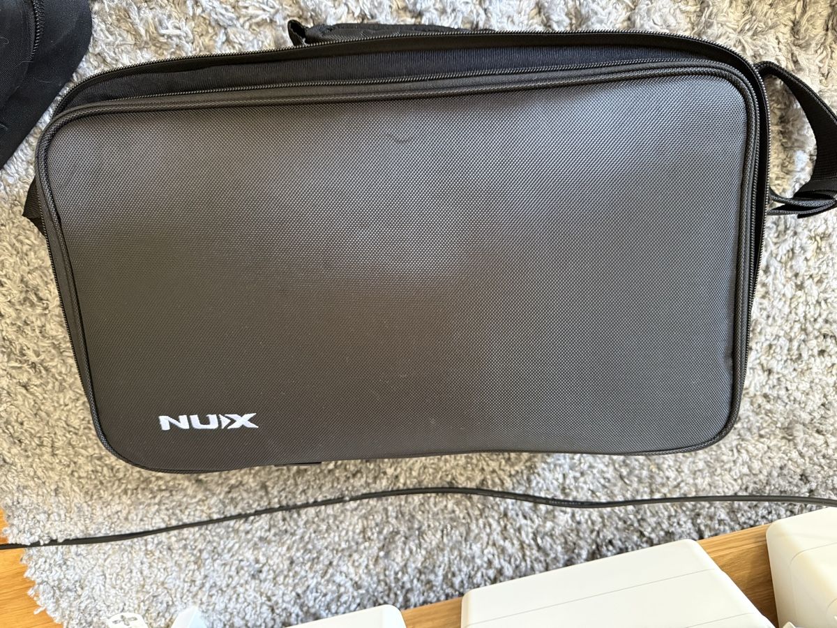 Musikinstrumente: NUX MG-50Li - Modeler / Multieffekt / Profiler – Neu (gemäss Beschreibung) aus Watt von flavio_1996 1