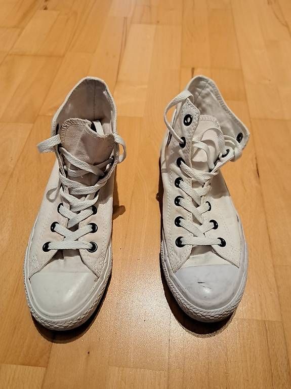 Converse Chaussures hommes: Weisse Converse in Grösse 40 – D'occasion à Schmerikon par Nicole0120 1
