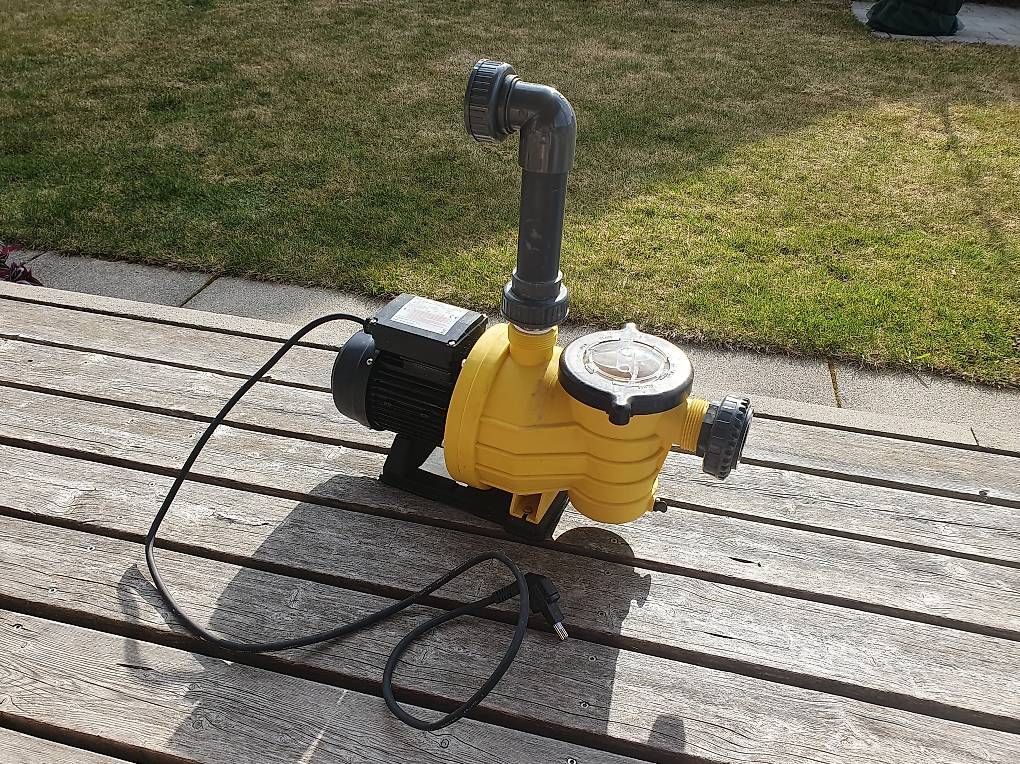 Pompe & Parti di ricambio: Poolpumpe Marke Mareva neuwertig – Usato da Linden venduto da Farga01 4