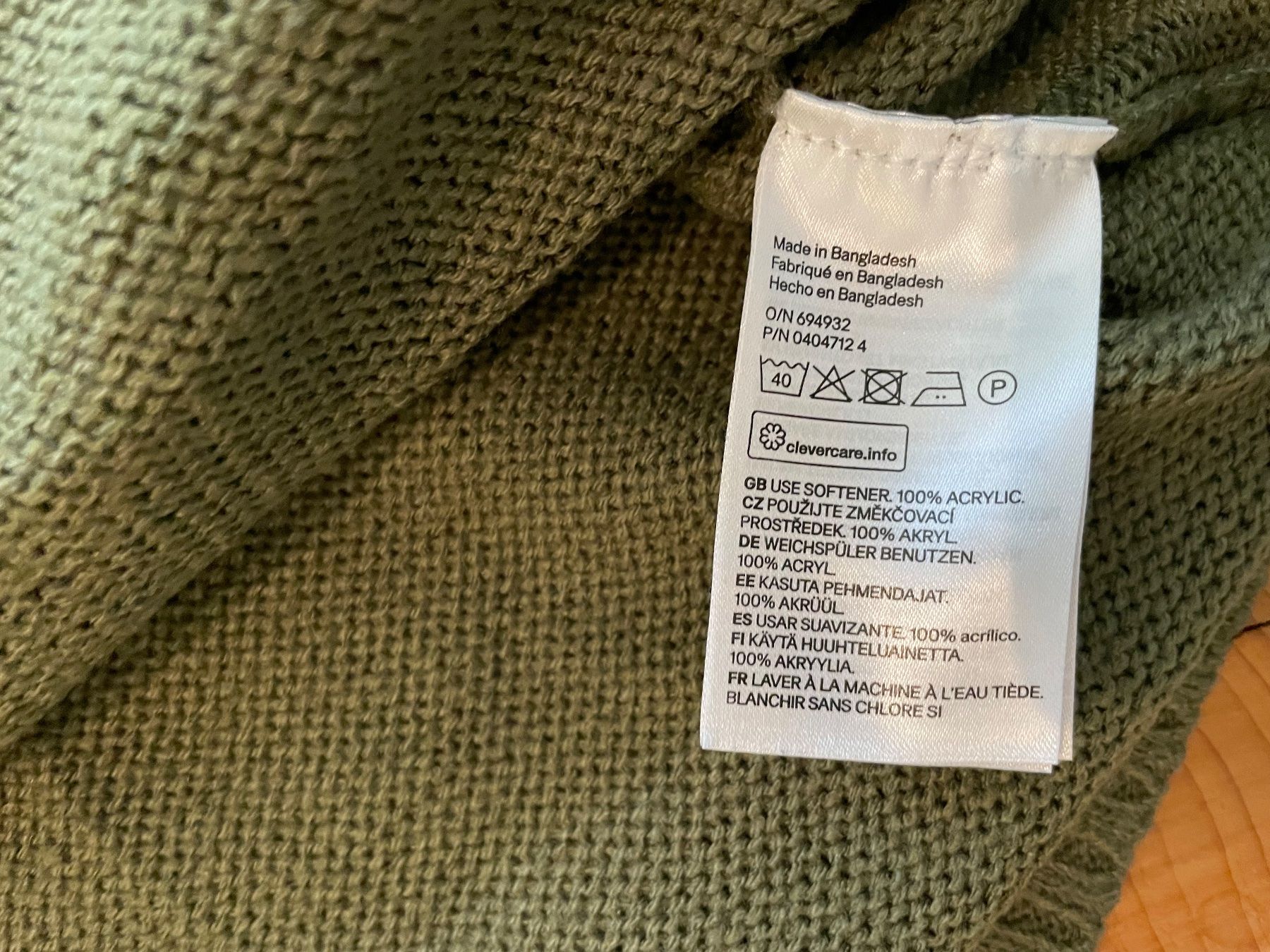 H&M Maglioni & Felpe: Pullover mit langen Ärmeln von H&M, Gr. M – Usato da Zürich venduto da AnnaSa 5