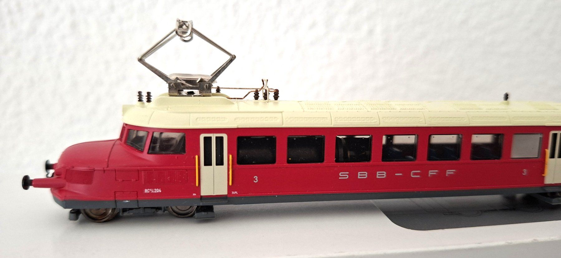 Hobbytrain Modellini di ferrovie: Hobbytrain roter Pfeil SBB H2643 – Nuovo e nell'imballaggio originale da Biberist venduto da Ntrains 1