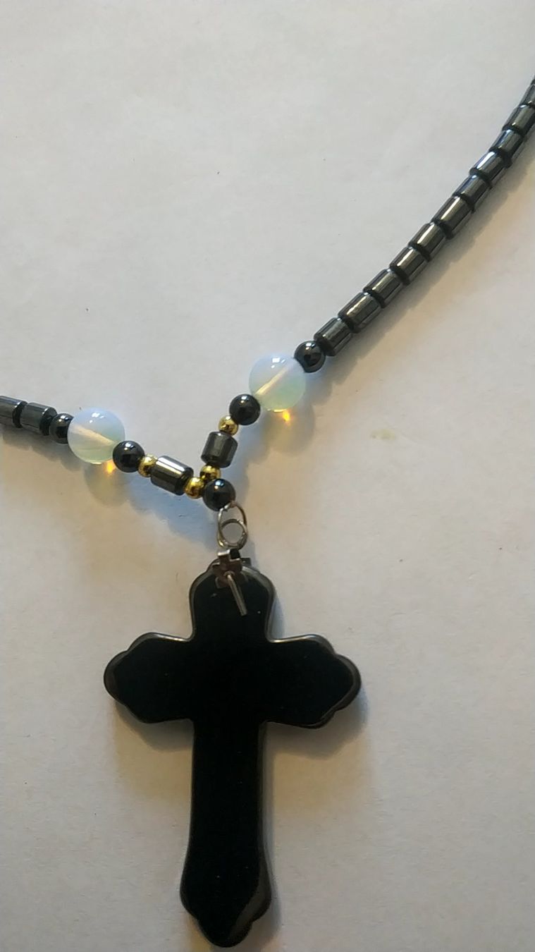 Catenine: Hämatit Kette mit Kreuz 42cm – Nuovo e nell'imballaggio originale da Münchenbuchsee venduto da Daniel0133 1