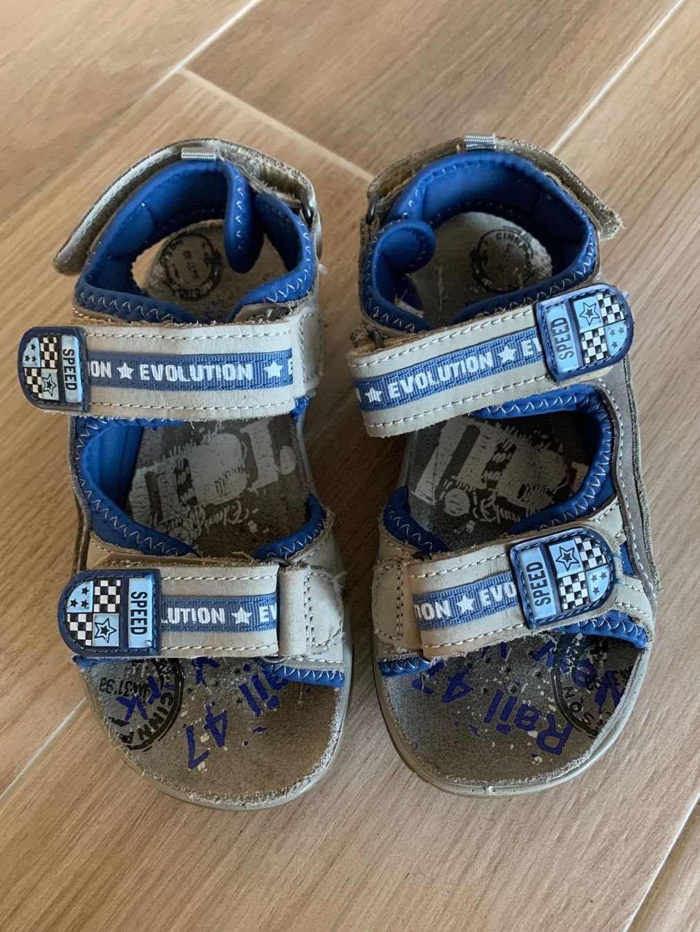 Scarpe per ragazzi: Sandalen Gr. 32 grau-blau – Usato da Rudolfstetten venduto da Joyw 1