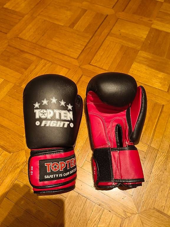 Gants & mitaines : Boxhandschuhe 10oz – D'occasion à Zürich par juheh