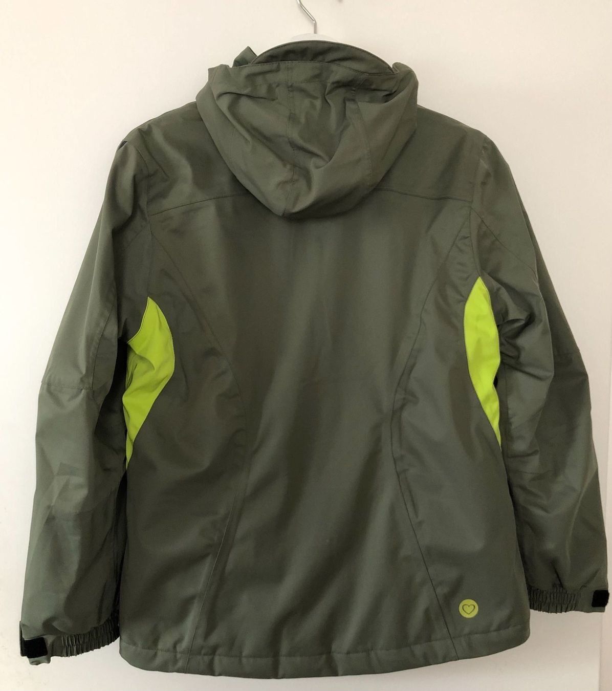 Giacche & Cappotti: Jacke Gr. 164 / Mädchen / neuwertig – Usato da Nussbaumen AG venduto da schuba2000 2