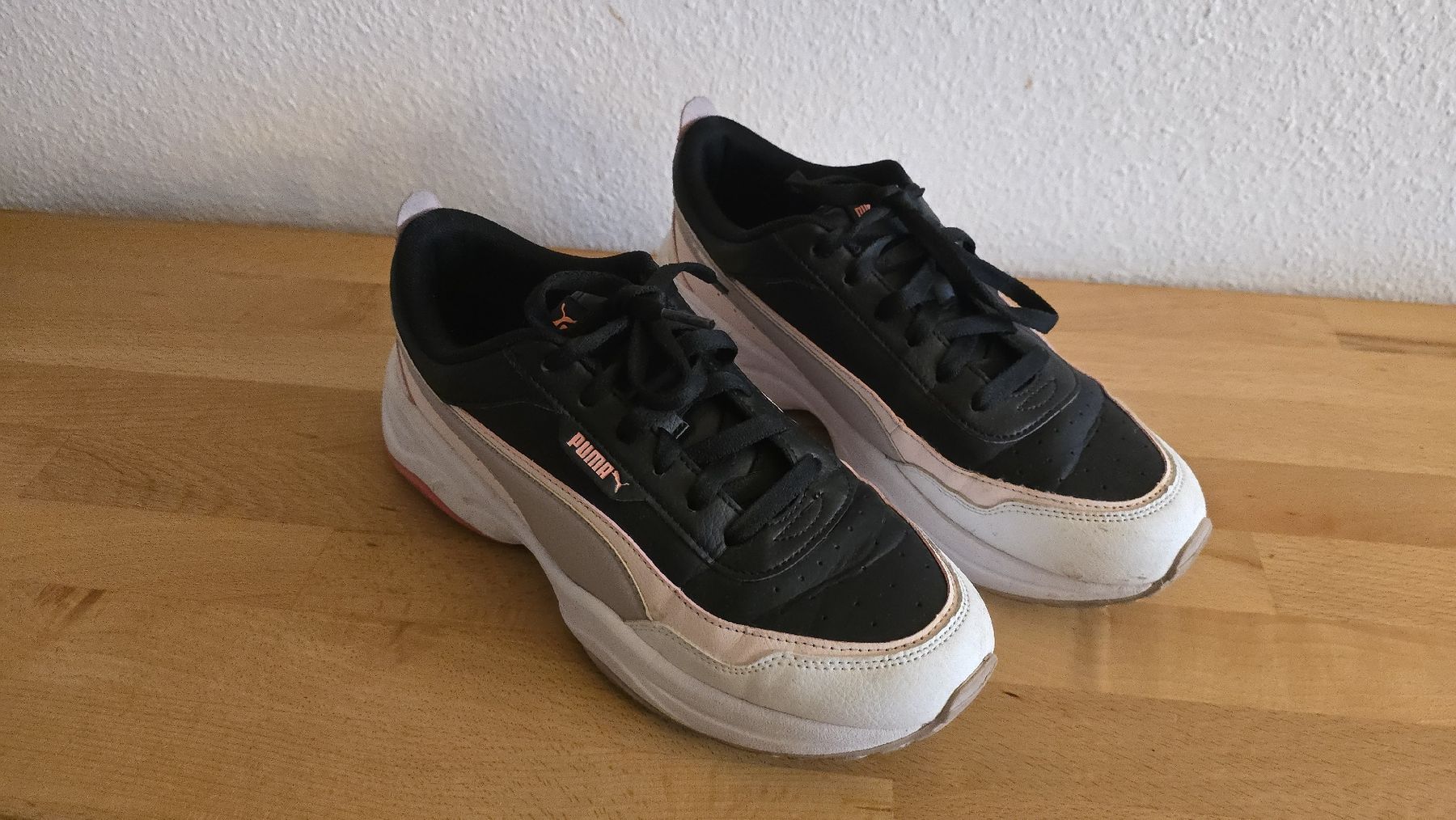 Puma Damenschuhe: Puma Sneaker SoftFoam  – Gebraucht aus Abtwil SG von akl45x 1