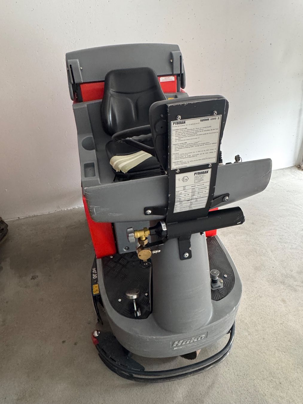 Tutte le macchine: Hako Scrubmaster B115R Scheuersaugma( taski Wetrok cleanfix) – Usato da Brugg venduto da Vwtiguan1- 1