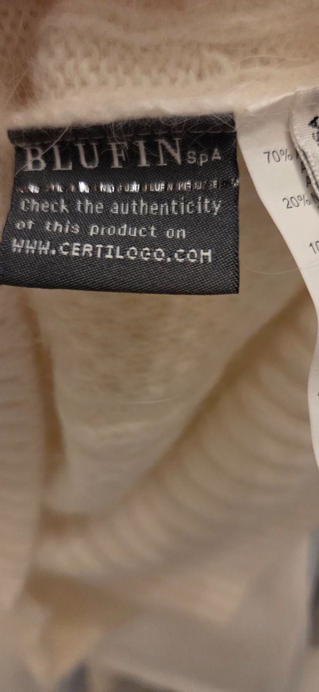 Maglioni & Felpe: Edler Rollkragenpullover Angora, NEU, BLUGIRL, Gr.40 – Nuovo e nell'imballaggio originale da Wettswil venduto da doe_x6nz 5