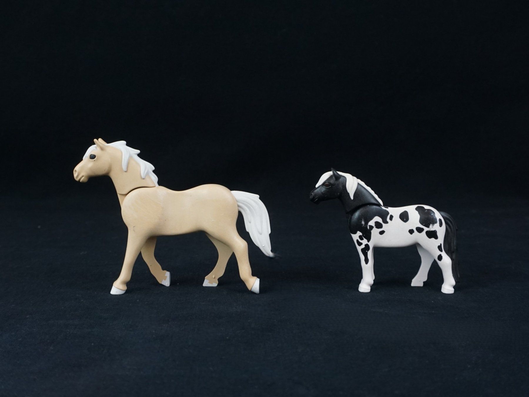 Playmobil Giocattoli: 2 Playmobil Pferde – Usato da Pratteln venduto da Restwert_Pratteln