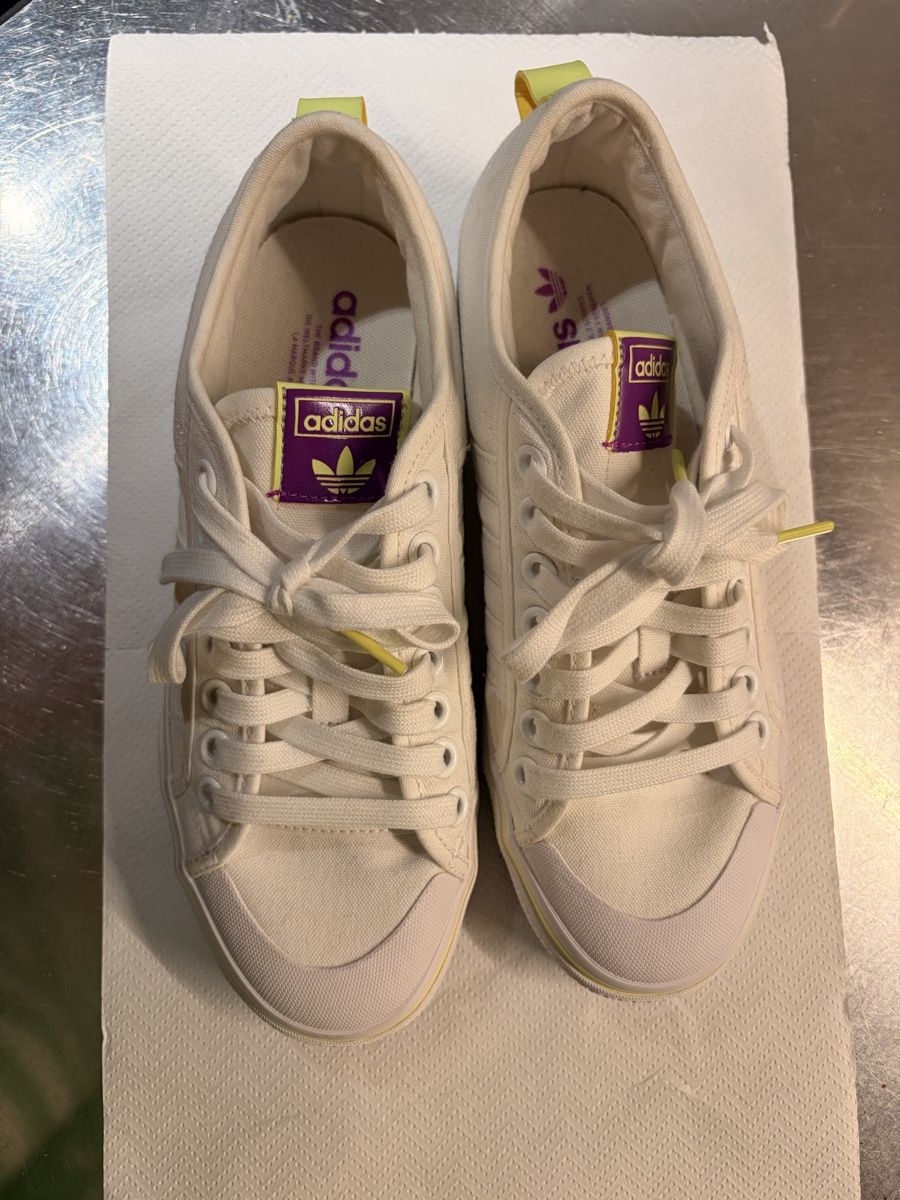 Adidas Scarpe da donna: Adidas Nizza, Gr. 41 ⅓ – Usato da Zürich venduto da 28881084