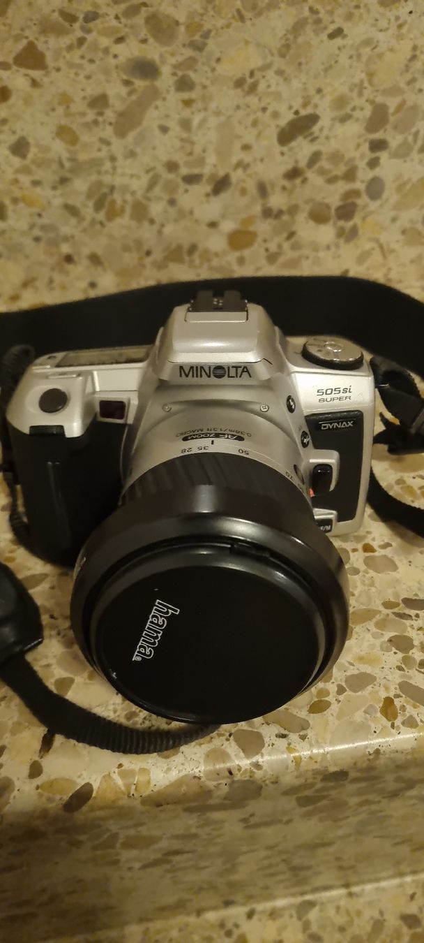Minolta Kamera: Minolta Dynax 505si Super mit Zubehör – Gebraucht aus Moosseedorf von dfe_s5hz