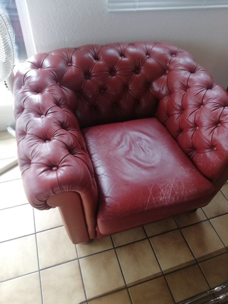 Chesterfield Divani: Chesterfield Sitzgruppe – Usato da Uster venduto da walderk 4