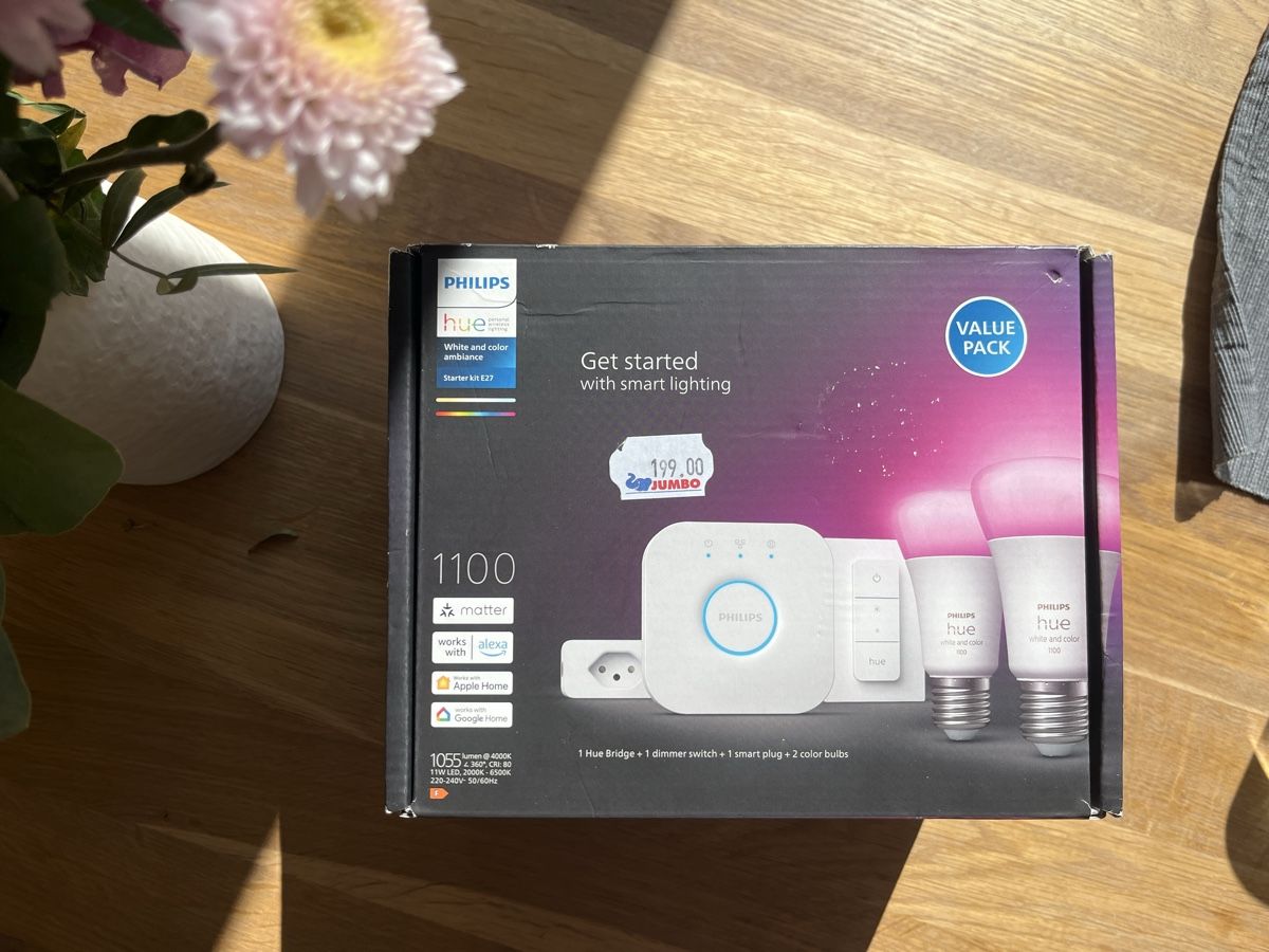 Philips Lampade: Philips Hue Starter Kit E27 Bridge Plug Lampen neu – Nuovo e nell'imballaggio originale da Solothurn venduto da terje88