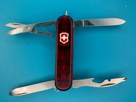 Victorinox Signature Lite mit roter LED